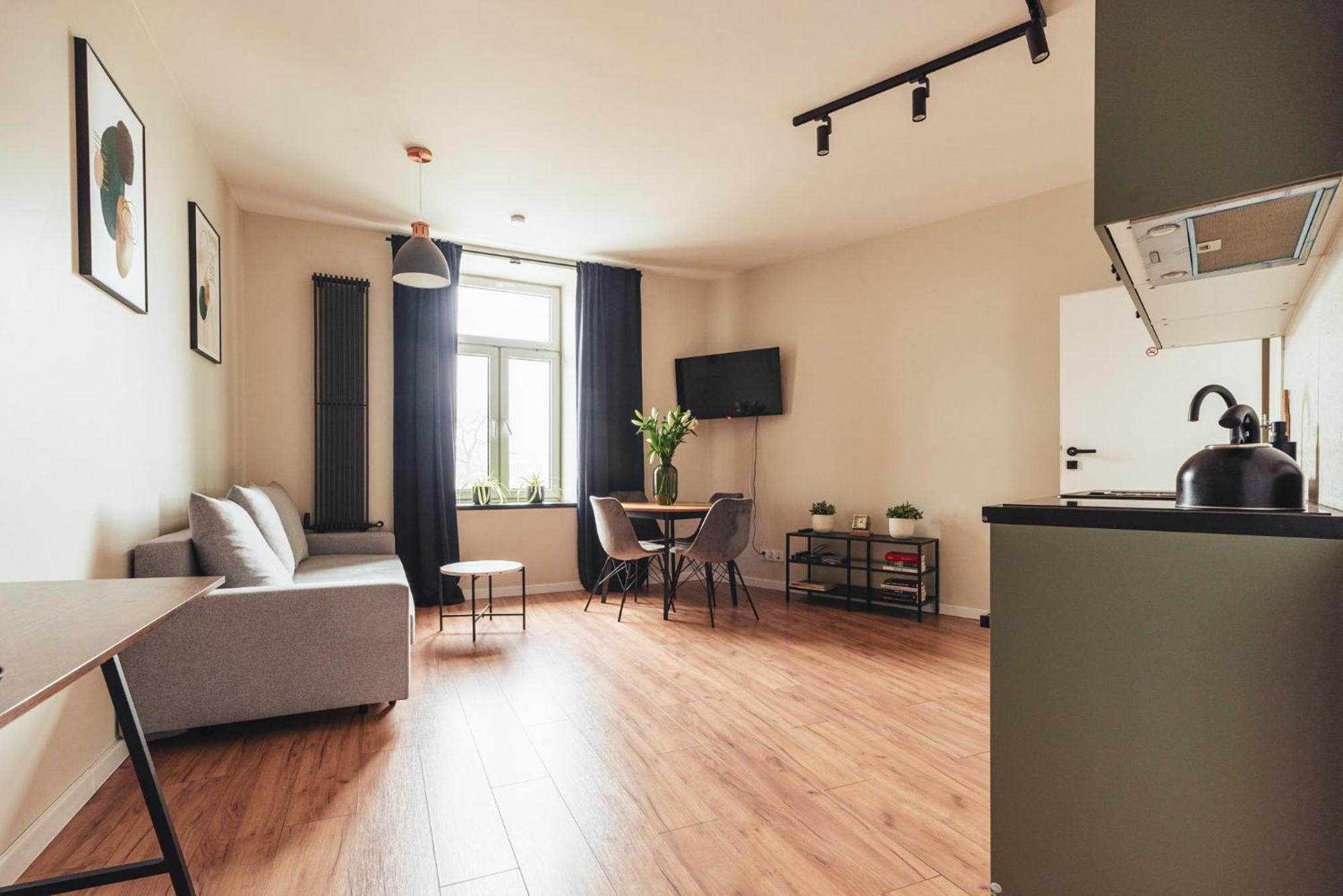 Stylowy Loft W Kamienicy Przy Dworcu Pkp Radom Room photo